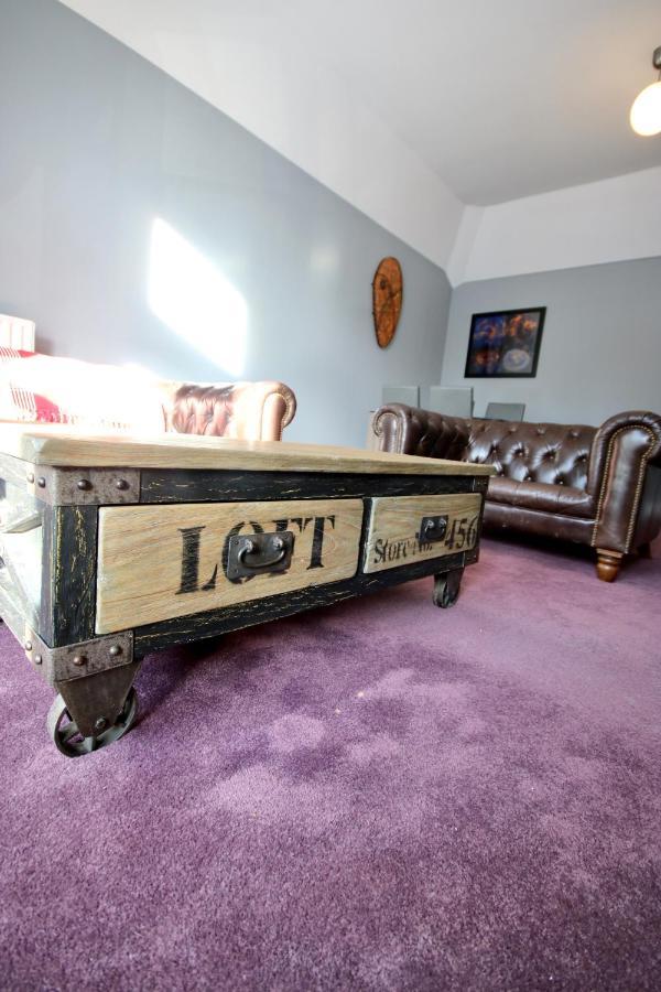 Serviced Accommodation Moray - Lesmurdie House 엘긴 외부 사진