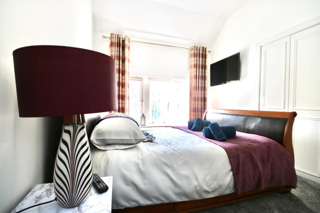 Serviced Accommodation Moray - Lesmurdie House 엘긴 외부 사진
