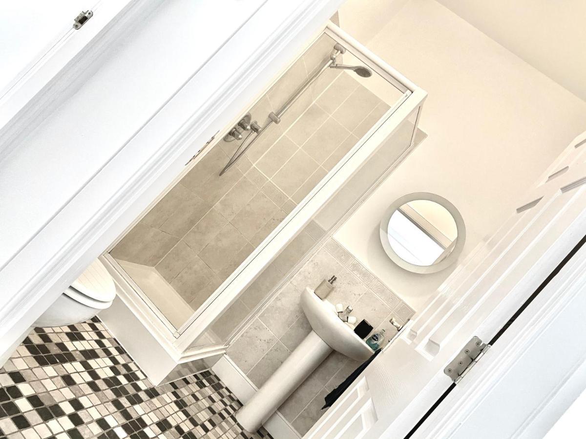 Serviced Accommodation Moray - Lesmurdie House 엘긴 외부 사진