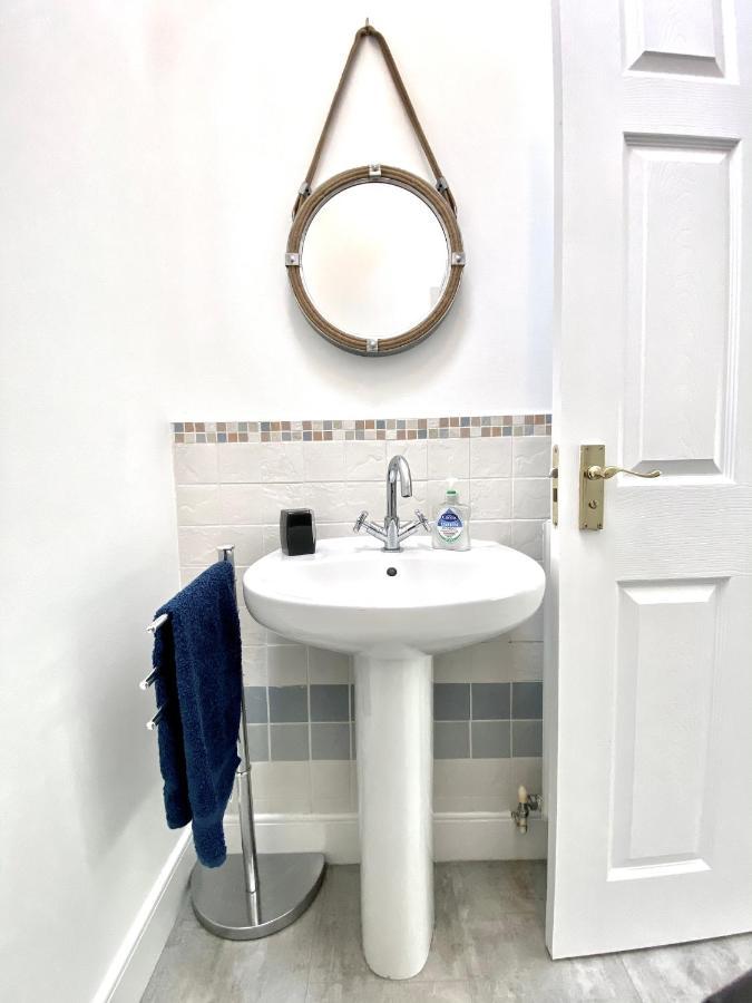 Serviced Accommodation Moray - Lesmurdie House 엘긴 외부 사진